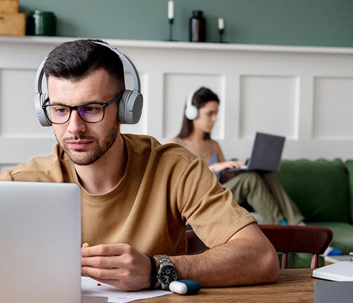 IT courses control skills analytics and business fundamentals (Demo)